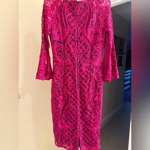 JS Collections - Bell Sleeve Cocktail Dress - Size 4 - Magenta - LIKE NEW - Picture 13 of 13